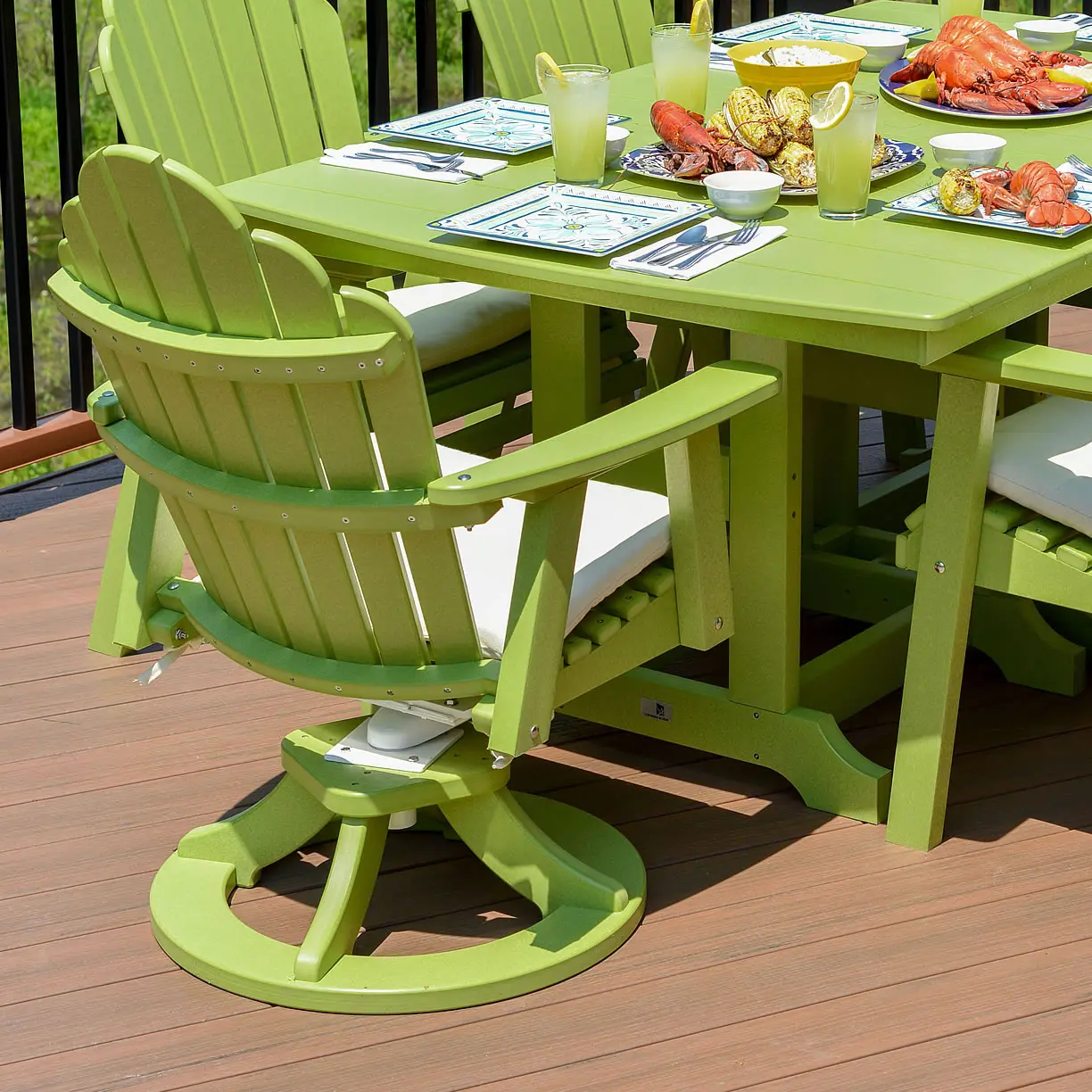 Berlin Gardens Cozi-Back Swivel Rocker Dining Chair - Thumbnail 3