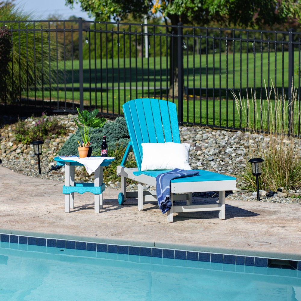 Amish Poly Fanback Chaise Lounge