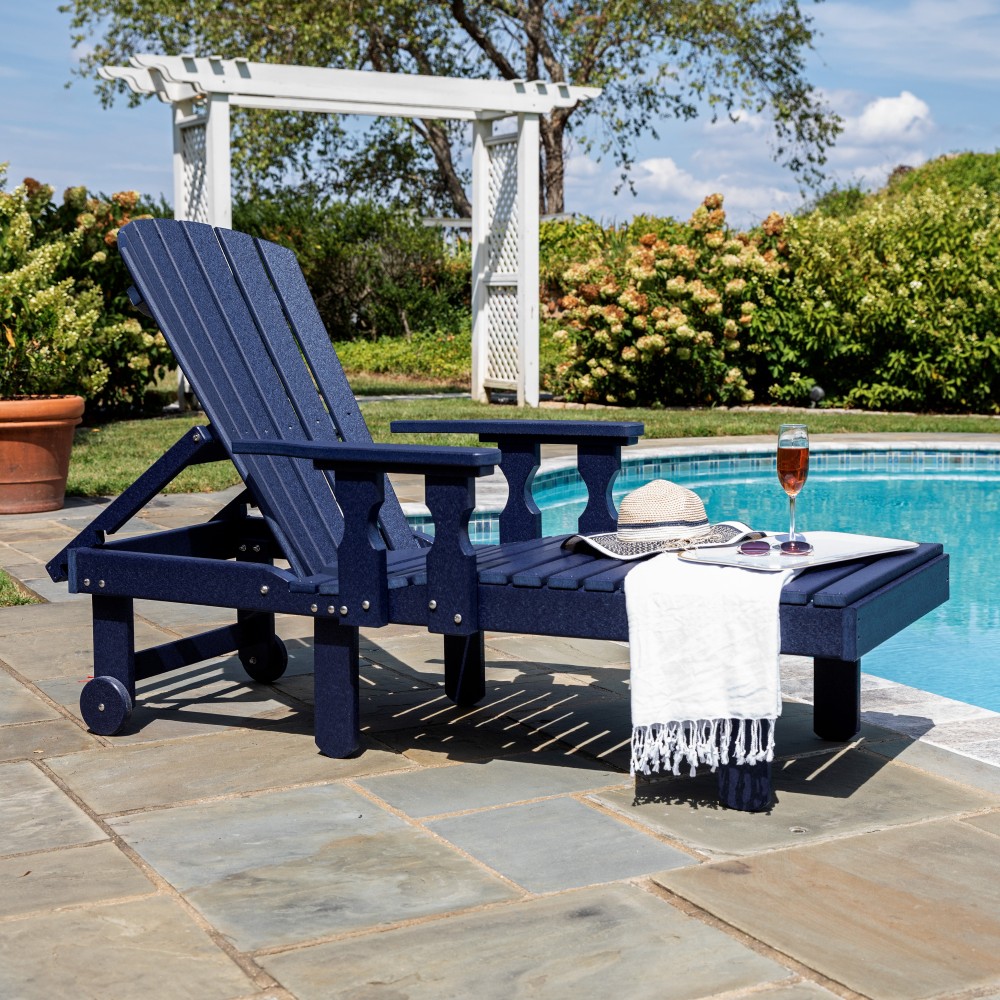 Amish Poly Fanback Chaise Lounge with Arms