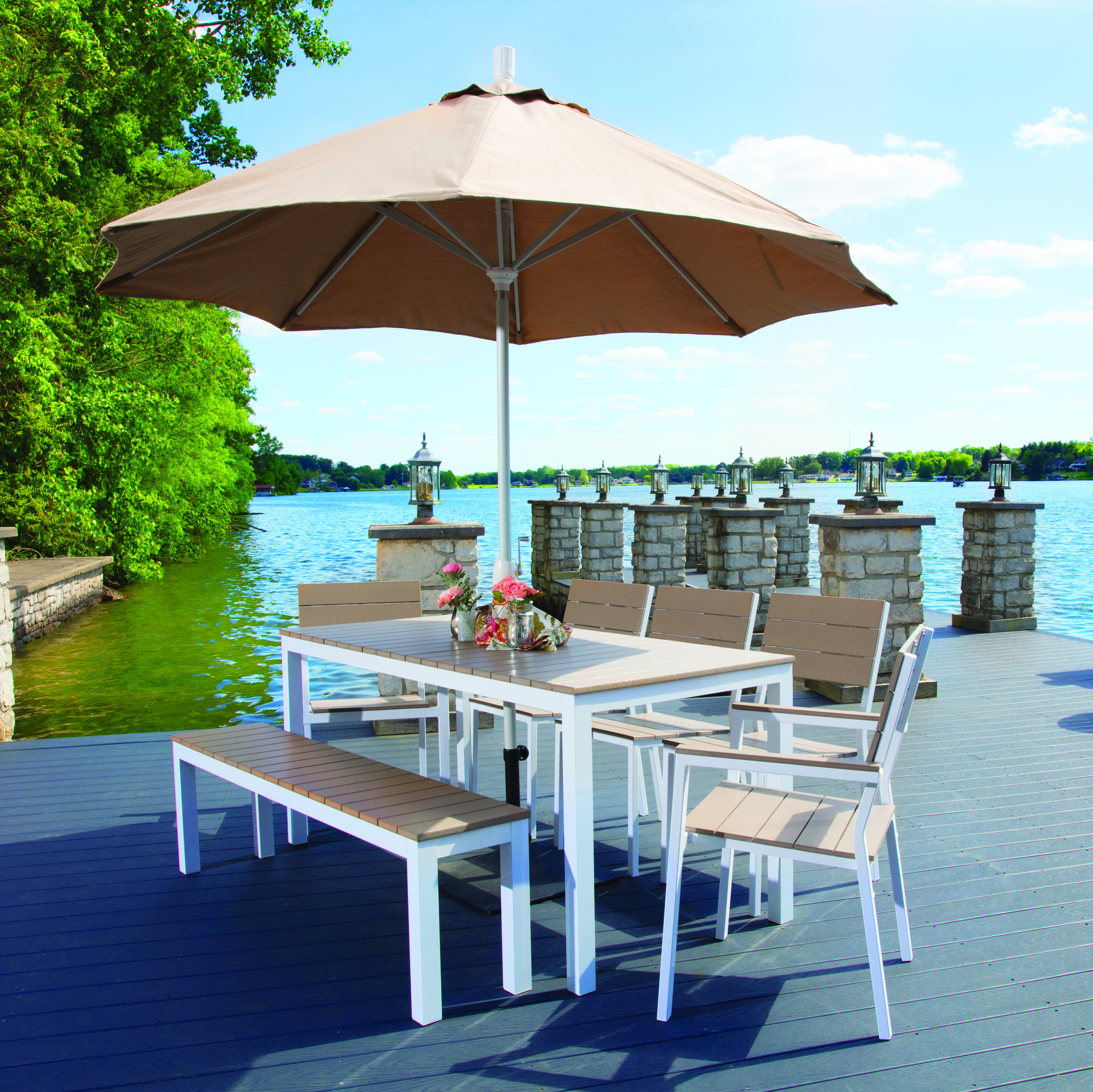 Berlin Gardens PAX 62 in Dining Bench