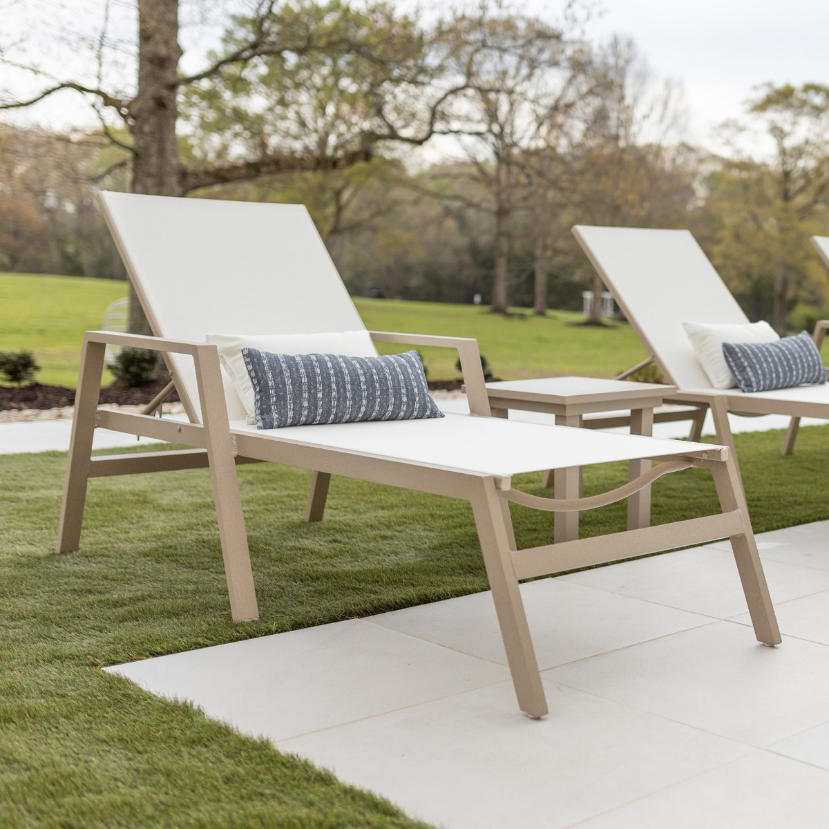 Berlin Gardens Vida Sling Chaise