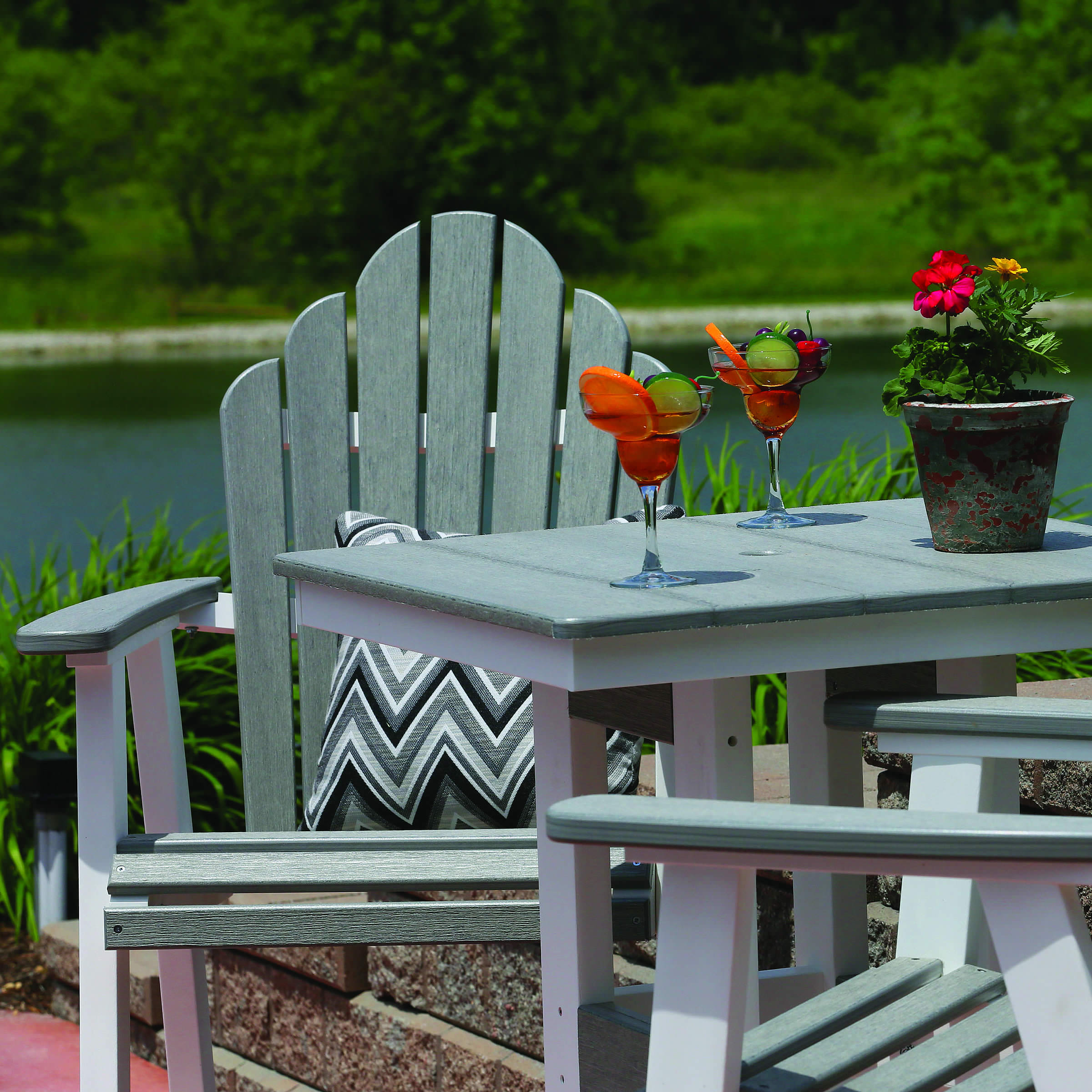 Berlin Gardens Cozi-Back Swivel Bar Chair