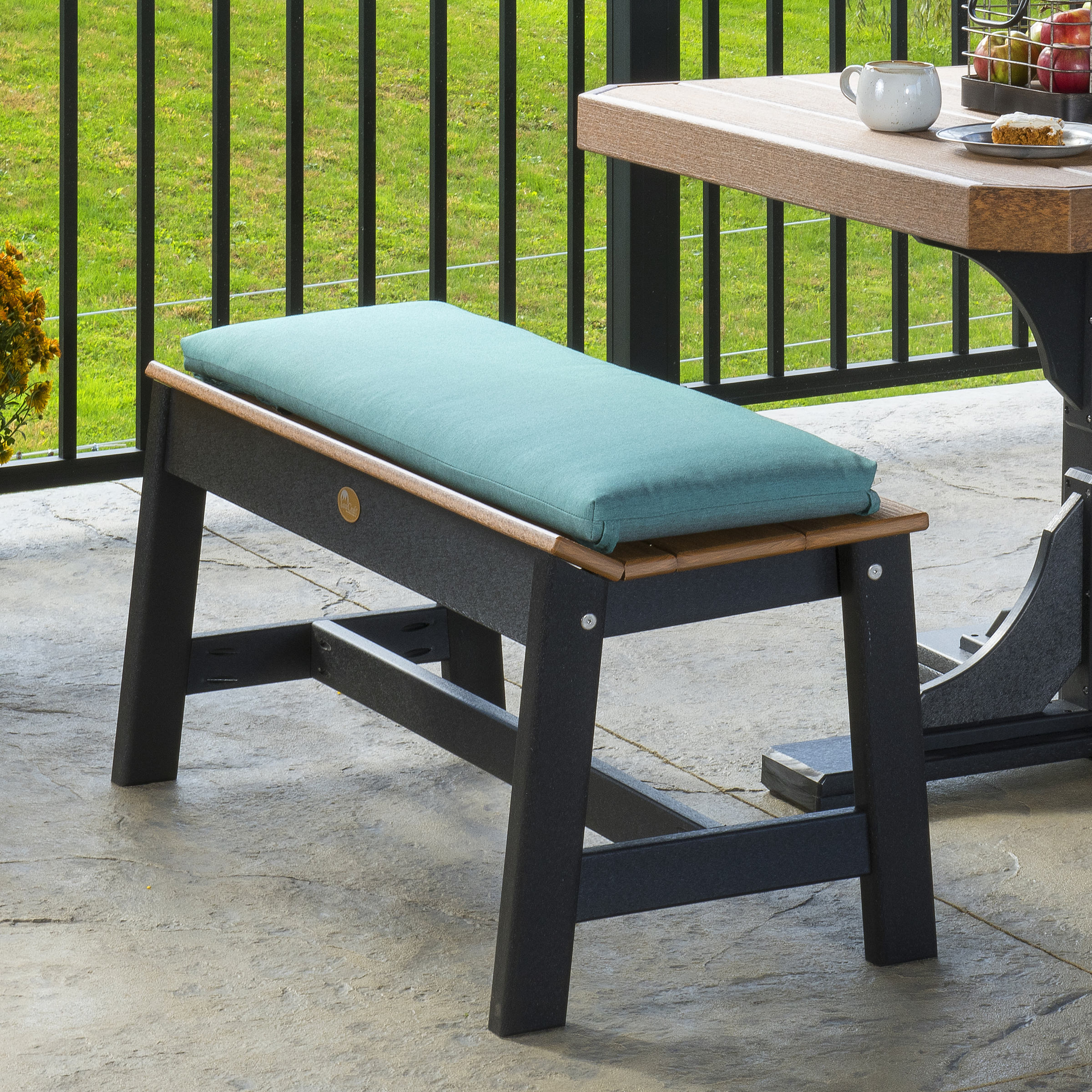 Luxcraft Cafe Dining 41 in Bench