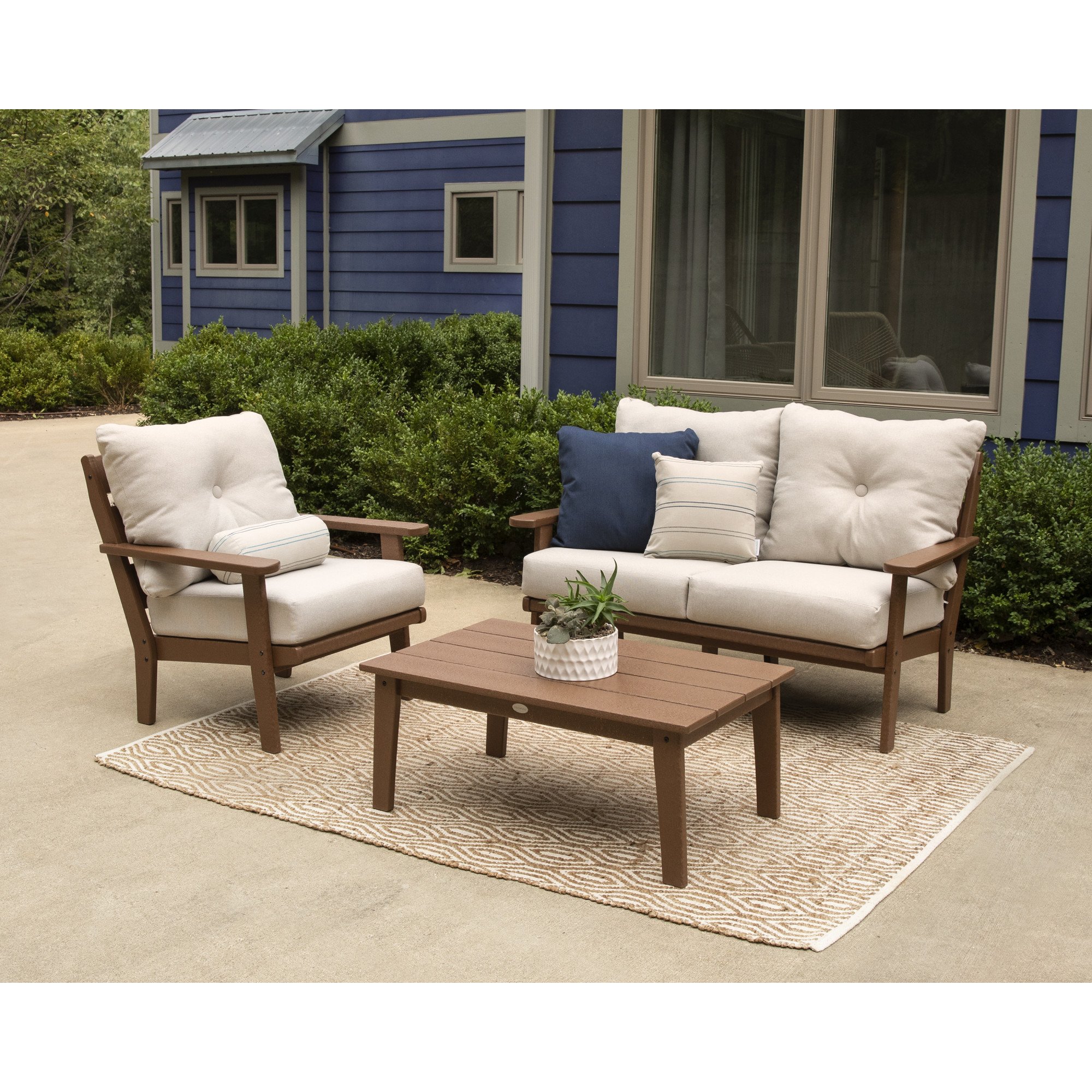 POLYWOOD® Lakeside Deep Seating Chair - Lifestyle View 3