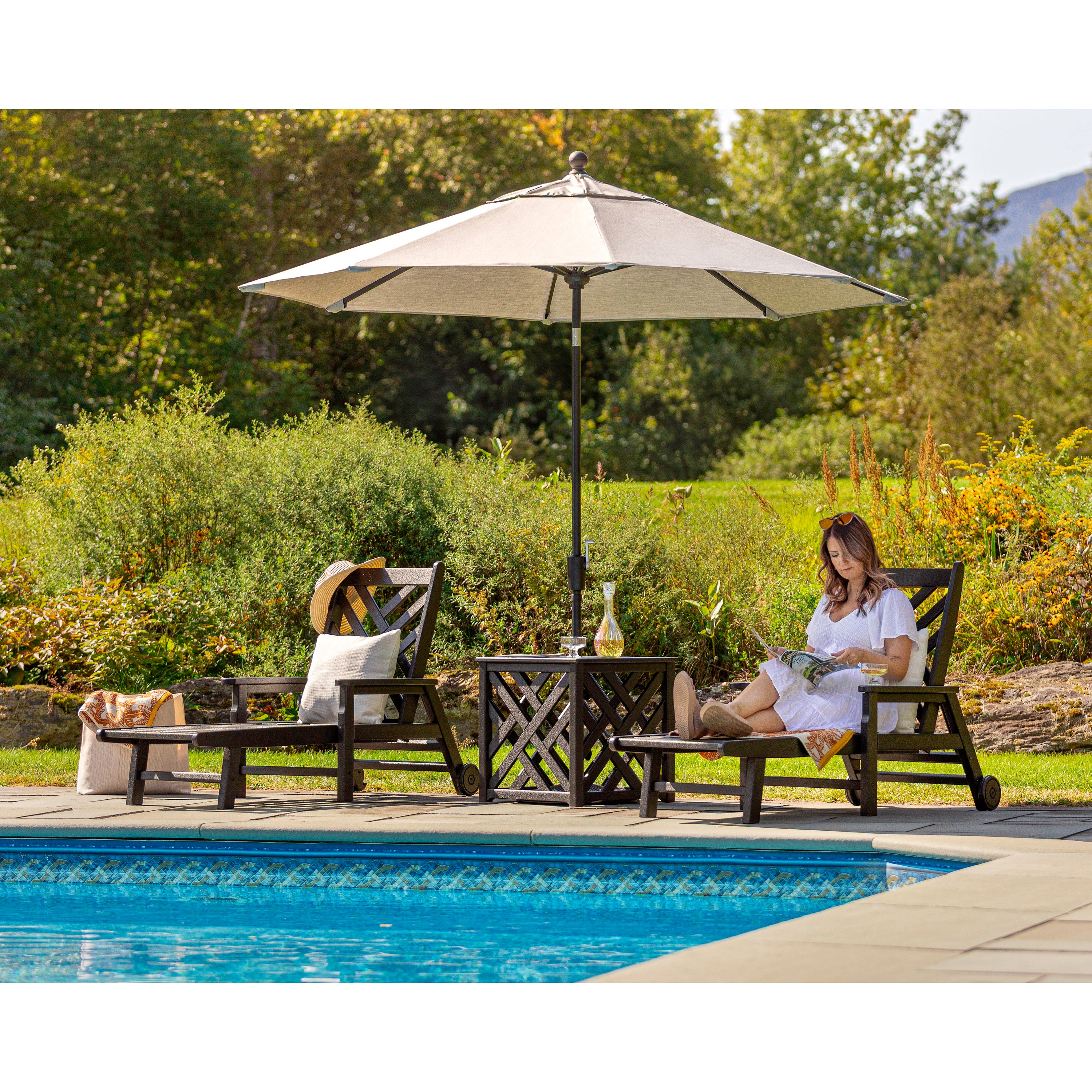 POLYWOOD® Chippendale Chaise with Arms and Wheels