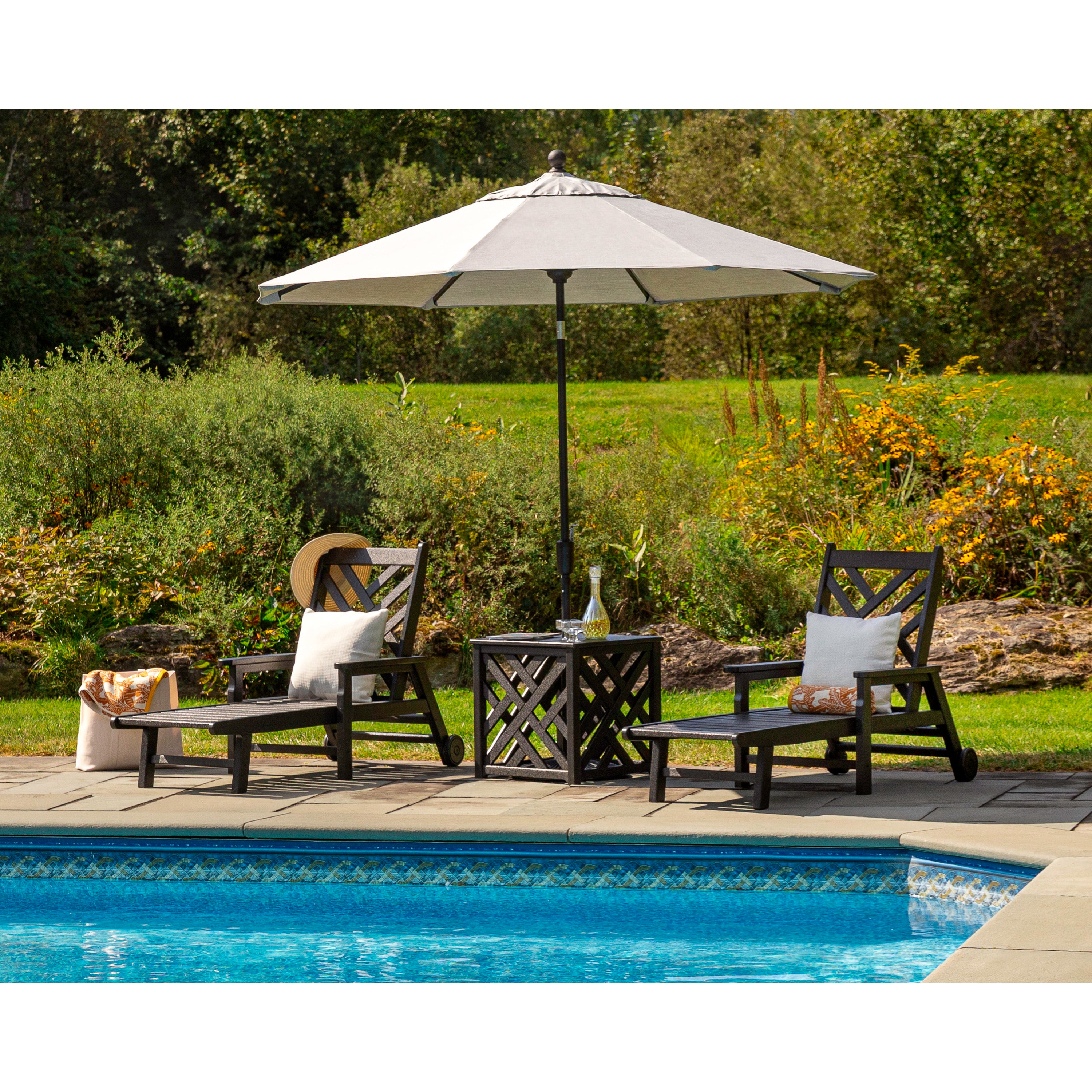 POLYWOOD® Chippendale Umbrella Stand Accent Table
