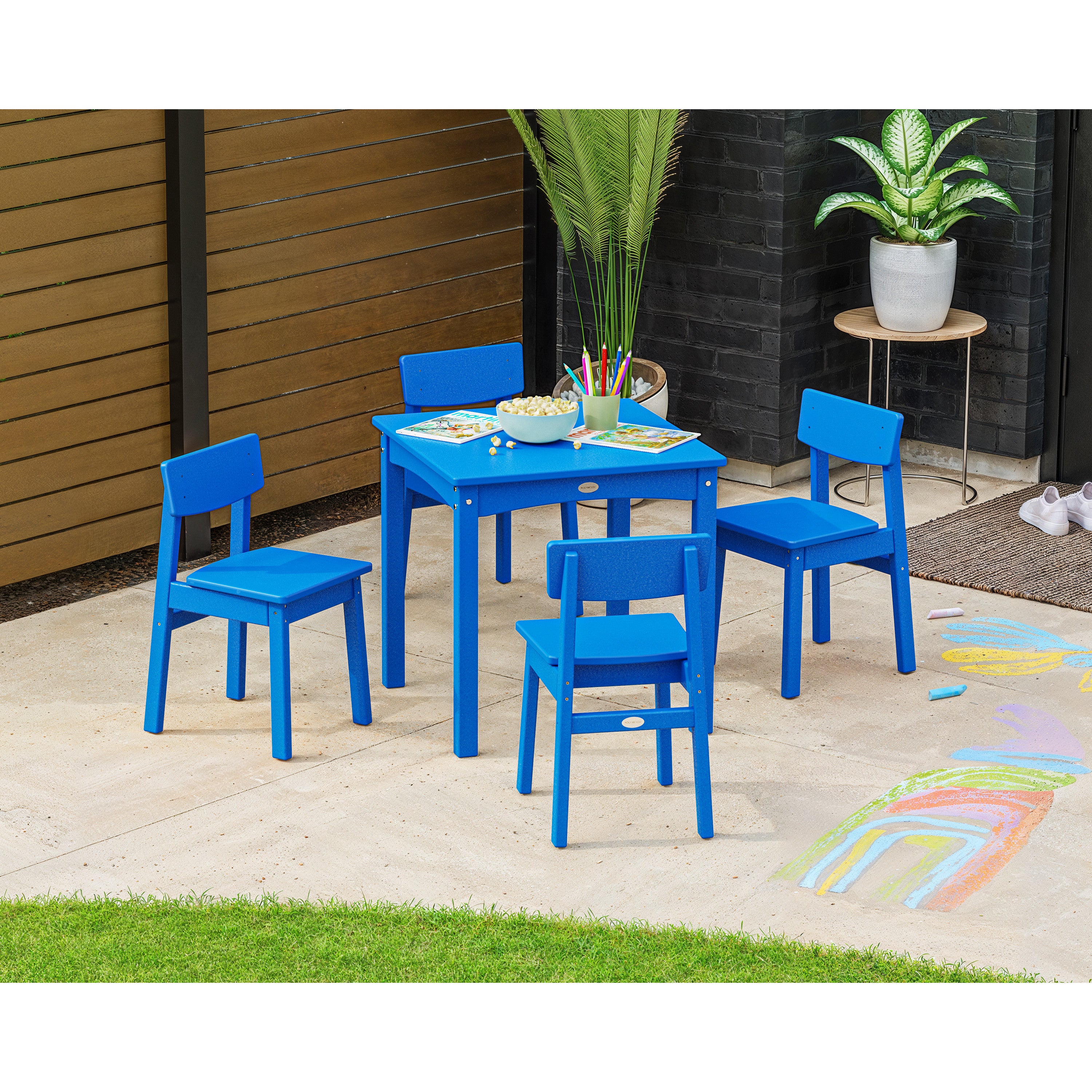 POLYWOOD® Kids 24" Dining Table