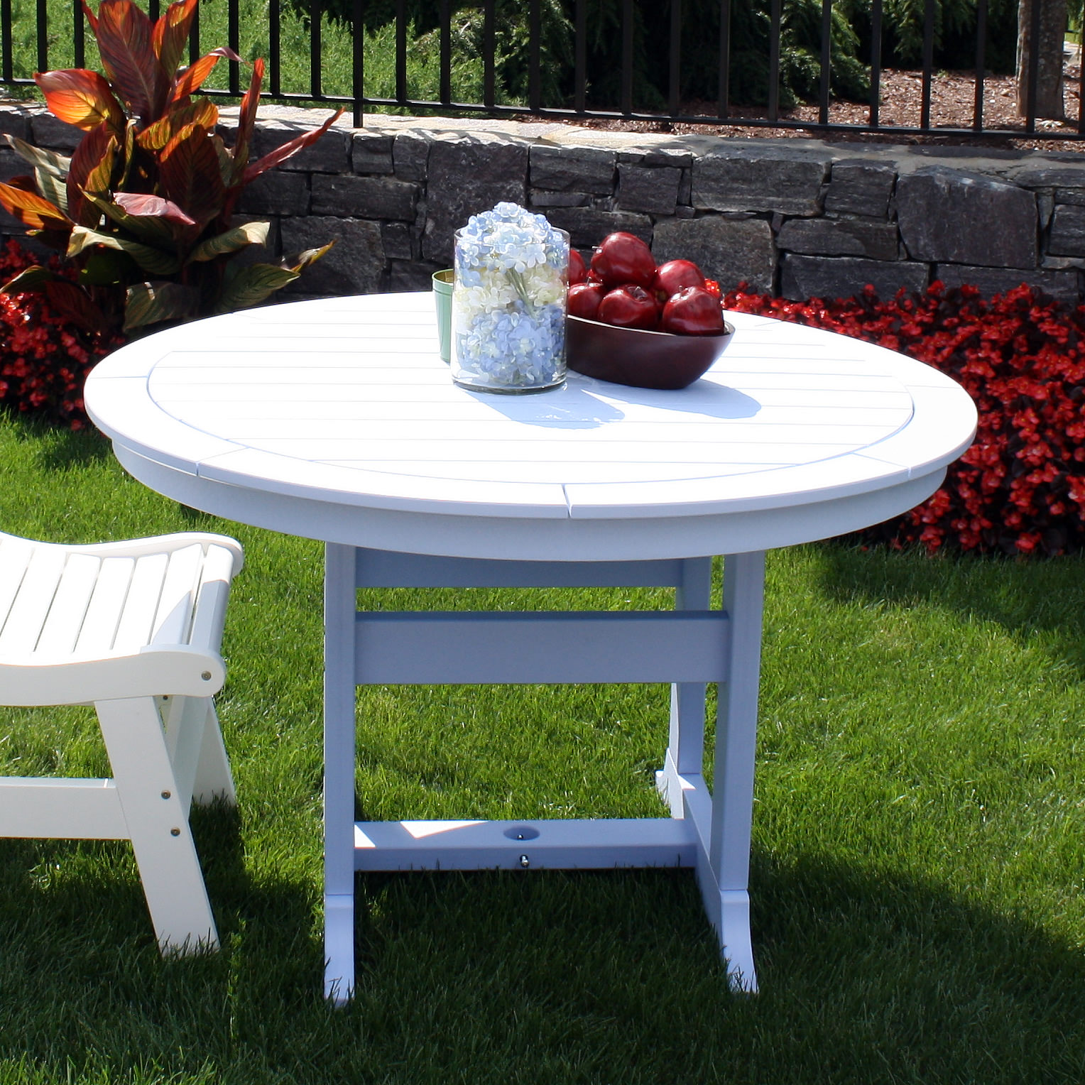 Sister Bay Laguna 48 in Dining Table